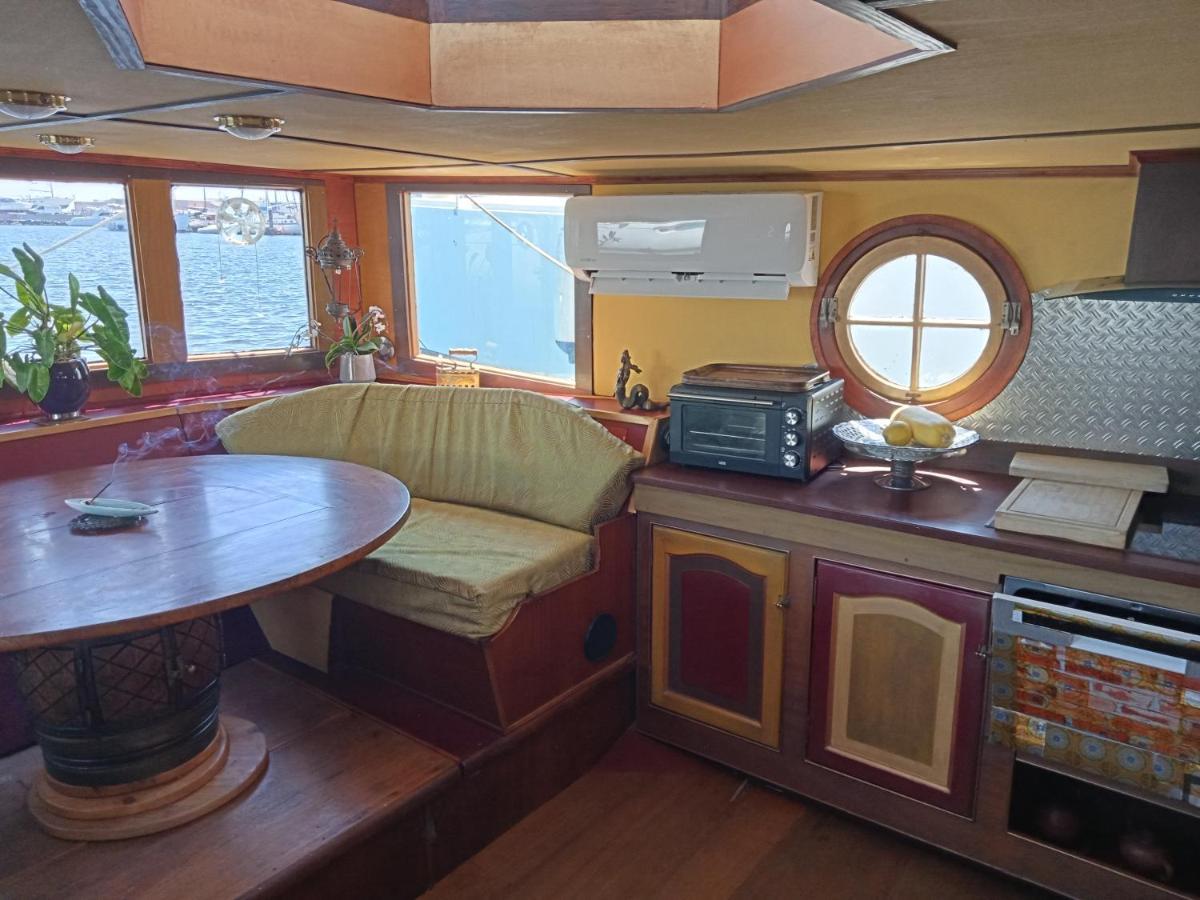 Botel Bateau De Pirates *