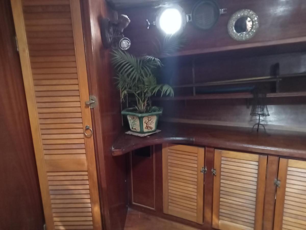Bateau De Pirates Gruissan