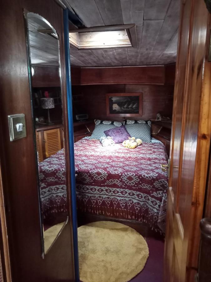 Bateau De Pirates Botel